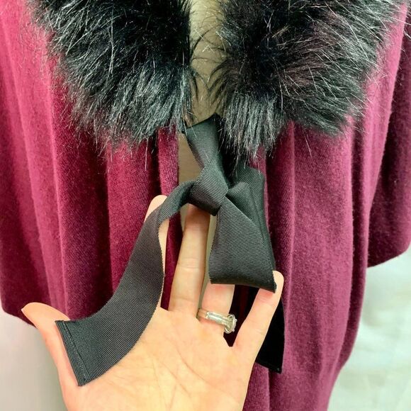 Jacques Vert plum burgundy Wool Cashmere Poncho cape shawl faux fur trim ribbon - Picture 6 of 10